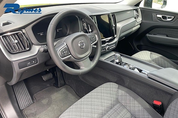 Volvo XC60 6 of 23