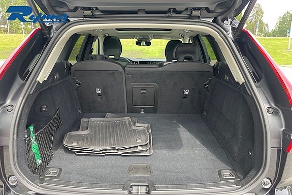 Volvo XC60 17 of 23