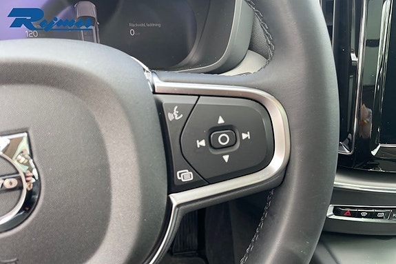 Volvo XC60 9 of 23
