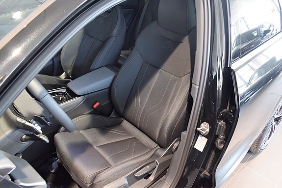 Audi Q3 5 of 6