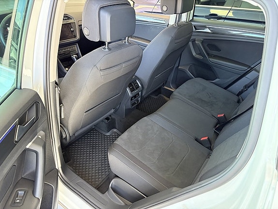 Volkswagen Tiguan 6 of 8