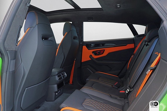 Lamborghini Urus 17 of 24