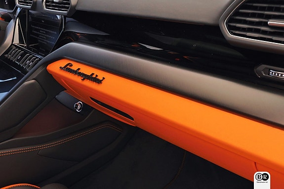 Lamborghini Urus 20 of 24