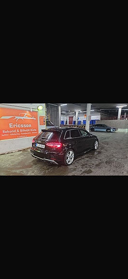 Audi S3 4 of 5