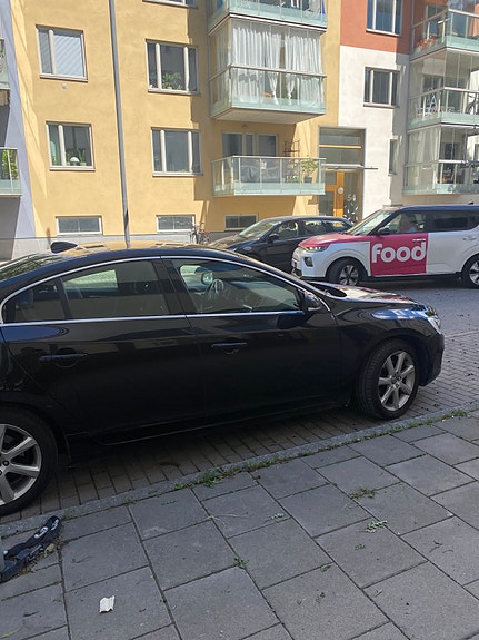 Volvo S60 4 of 5
