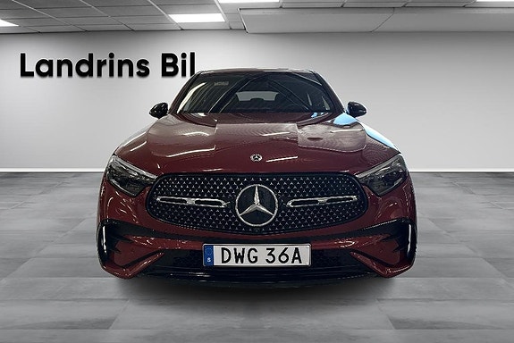 Mercedes-Benz GLC220 d 2 of 17
