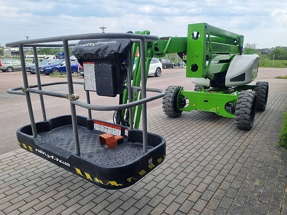 Niftylift HR 17 4X4 4 of 7