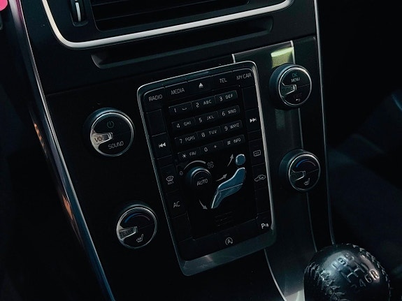 Volvo V60 12 of 21