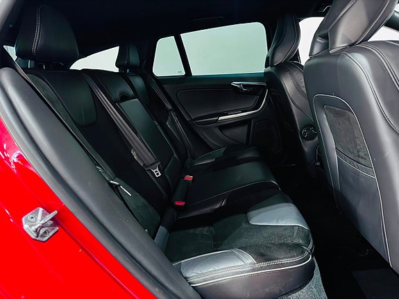 Volvo V60 8 of 21