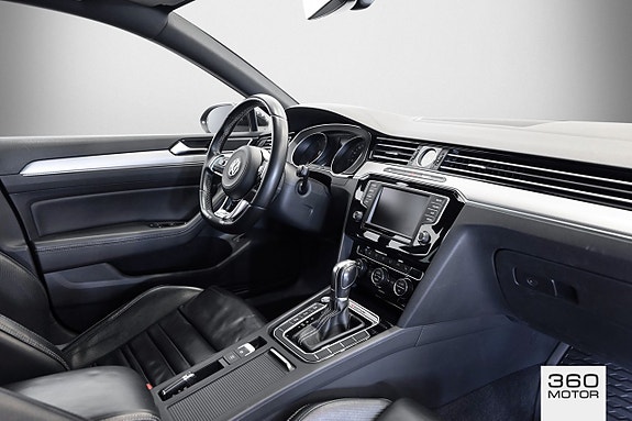 Volkswagen Passat 9 of 11