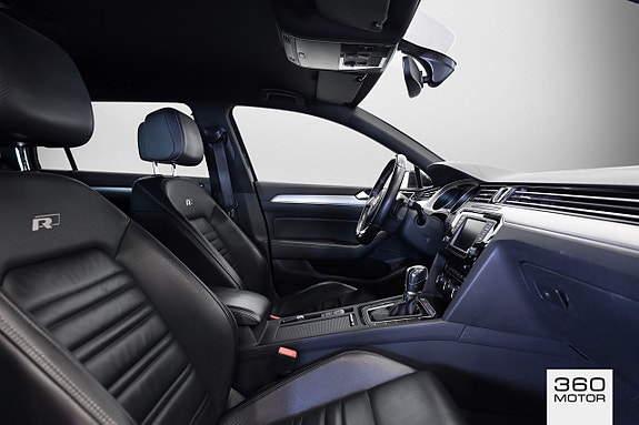 Volkswagen Passat 10 of 11