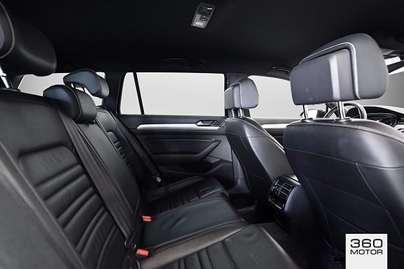 Volkswagen Passat 11 of 11