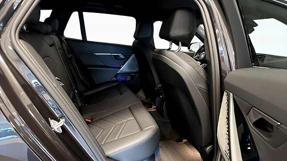 BMW 530e 5 of 5