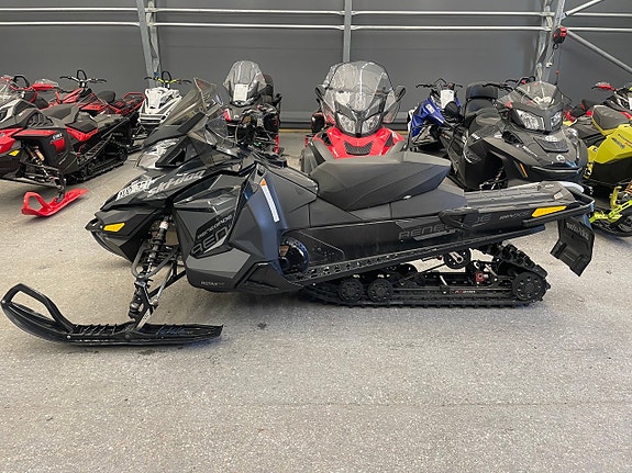 Ski-Doo Renegade 900 ACE -18 *1 ägare momsad* 2 of 3