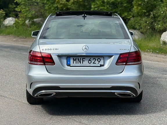 Mercedes-Benz E250 23 of 23