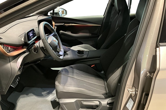 Cupra Tavascan 7 of 14