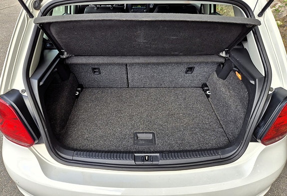 Volkswagen Polo 14 of 15