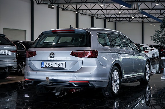 Volkswagen Passat 6 of 30