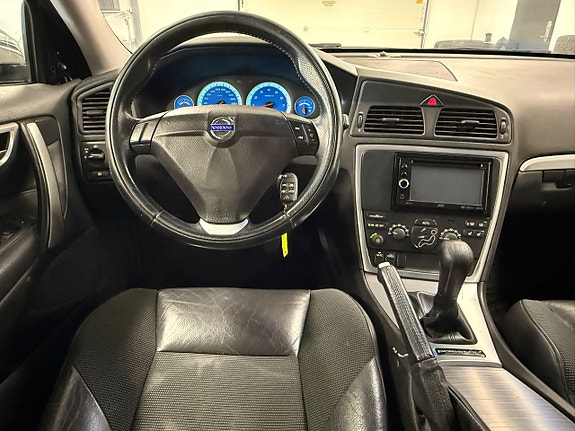 Volvo S60 18 of 24