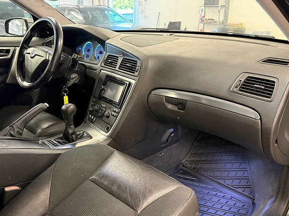Volvo S60 16 of 24