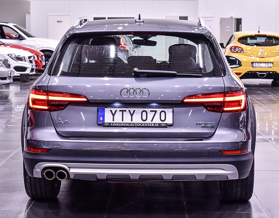 Audi A4 allroad 5 of 5