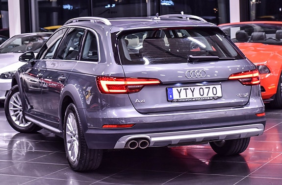 Audi A4 allroad 4 of 5