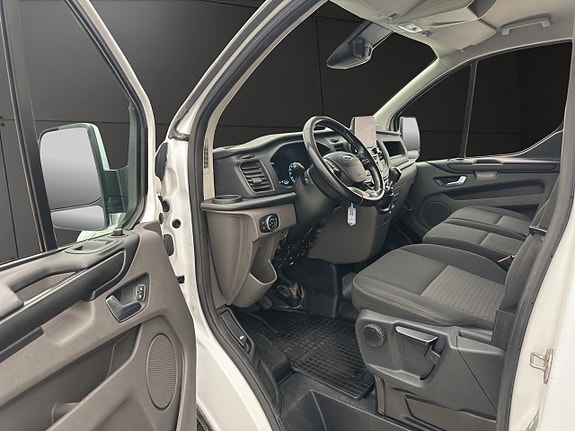 Ford Transit Custom 14 of 22