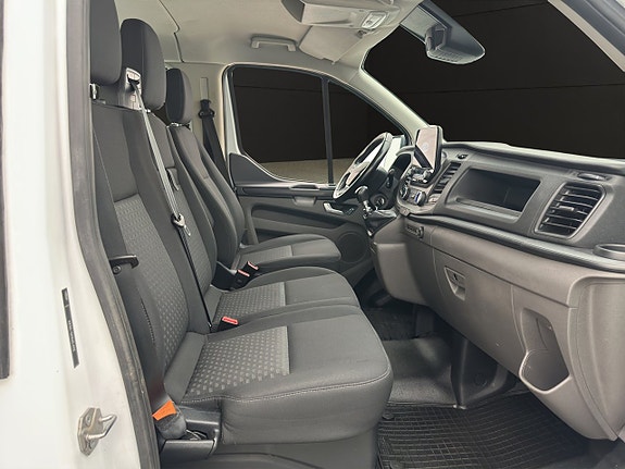 Ford Transit Custom 22 of 22
