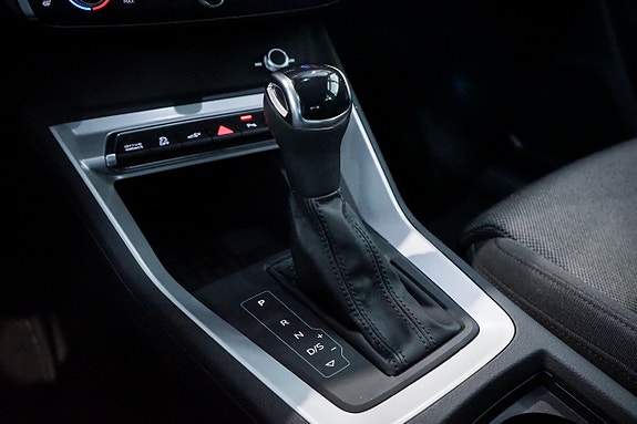 Audi Q3 26 of 30