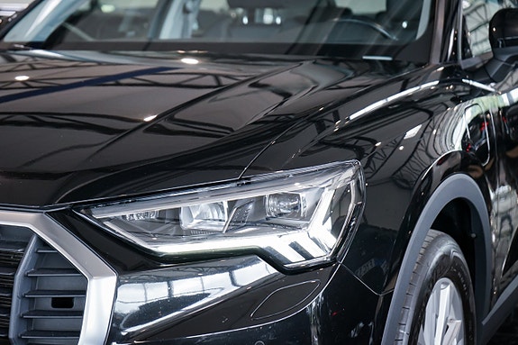 Audi Q3 5 of 5