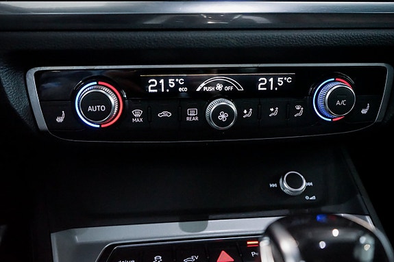Audi Q3 22 of 30