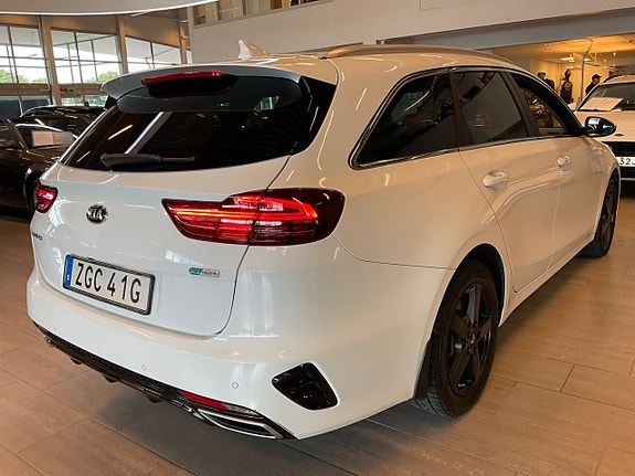 Kia Ceed 4 of 13