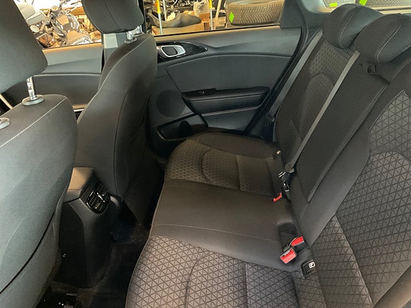 Kia Ceed 12 of 13