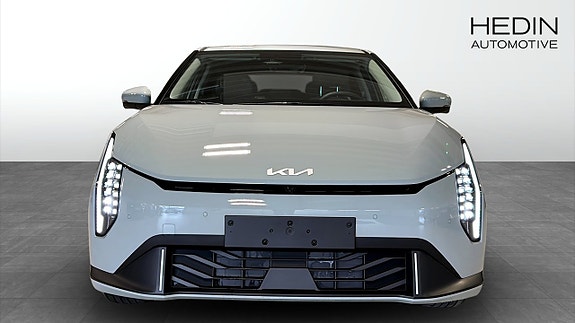 Kia EV4 8 of 8