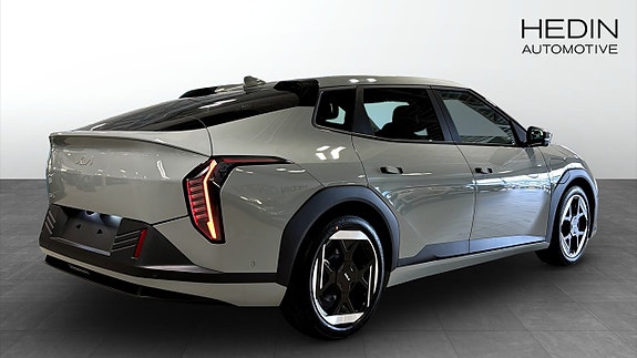 Kia EV4 2 of 8