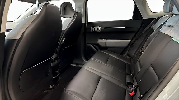 Kia EV4 5 of 8