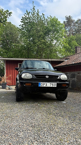 Suzuki X-90 3 of 5