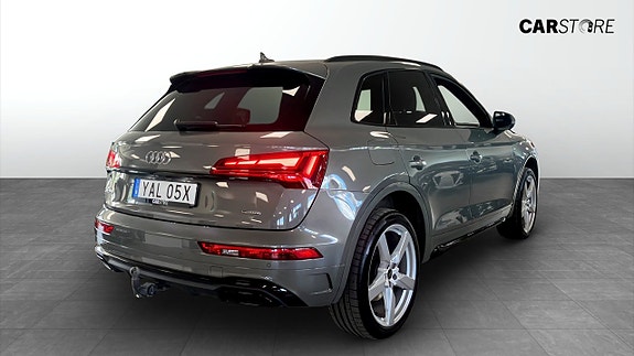 Audi Q5 2 of 5