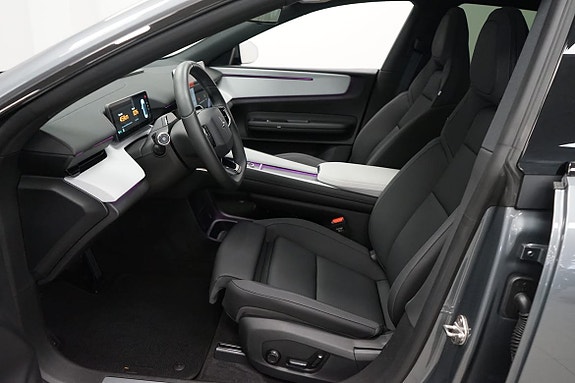 Polestar 4 7 of 24