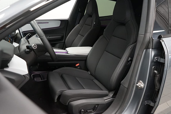 Polestar 4 8 of 24