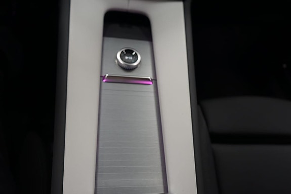 Polestar 4 17 of 24