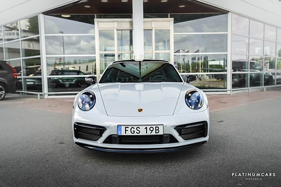 Porsche 911 3 of 5