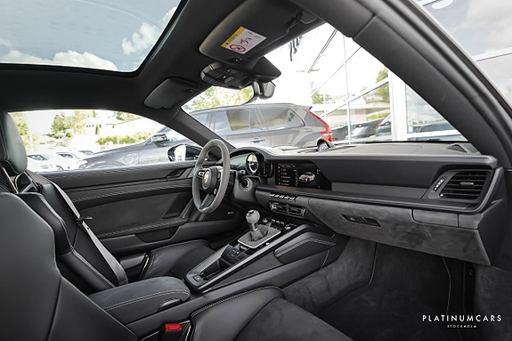 Porsche 911 7 of 26