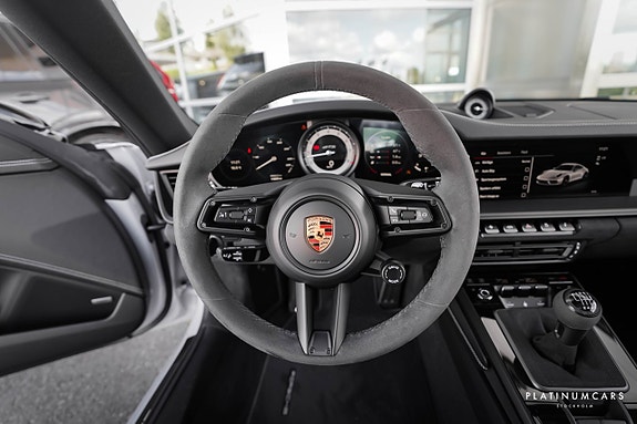 Porsche 911 11 of 26