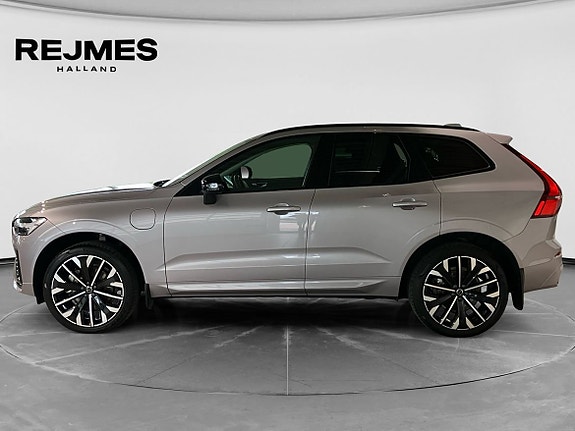 Volvo XC60 4 of 5