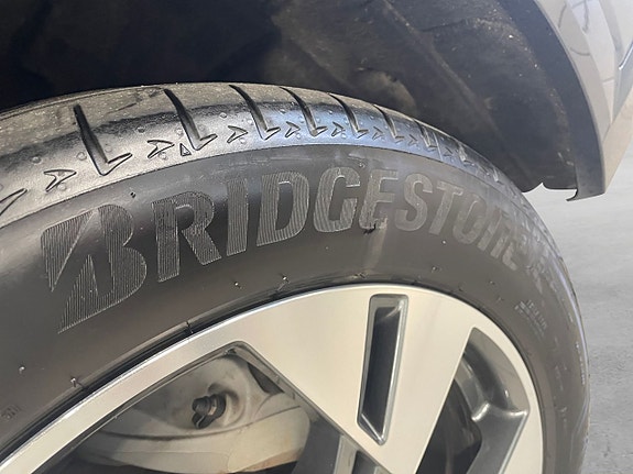 Audi Q8 9 of 26