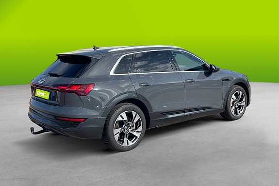 Audi Q8 4 of 26