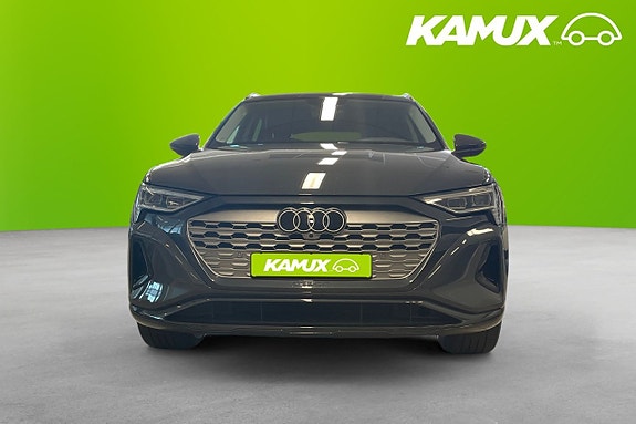 Audi Q8 6 of 26