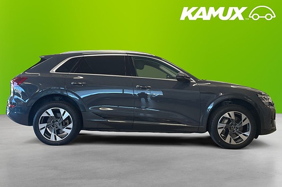 Audi Q8 2 of 26