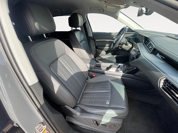 Audi Q8 14 of 26
